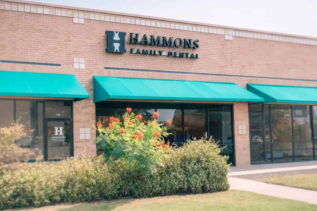 Hammons Family Dental North Austin office exterior